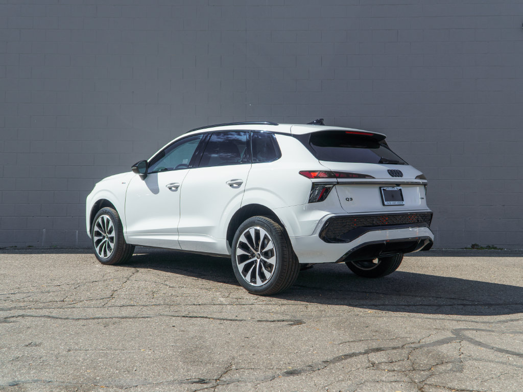 New 2026 Audi Q3 quattro 2.0T AWD/4WD image 4