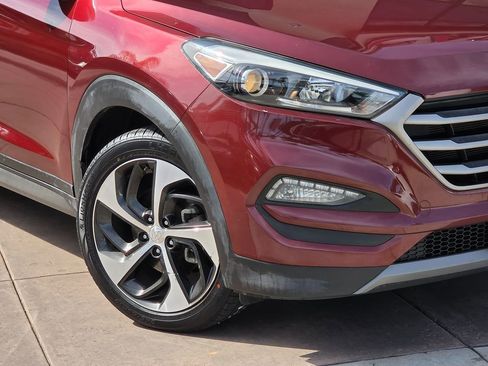 Used 2016 Hyundai Tucson Sport image 5