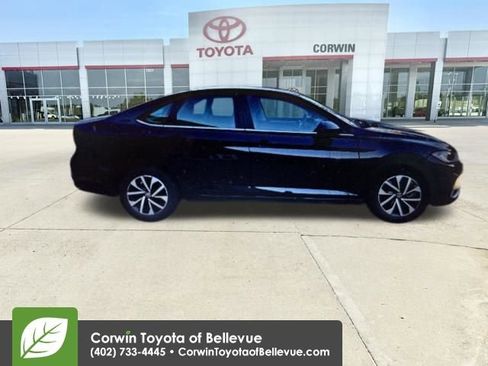 Used 2025 Volkswagen Jetta S image 14