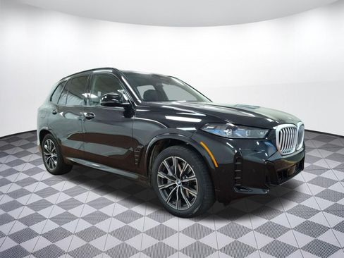 Used 2026 BMW X5 xDrive50e w/ M Sport Package AWD/4WD image 6