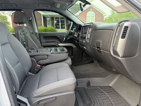 Used 2017 Chevrolet Silverado 1500 LT w/ All Star Edition image 19