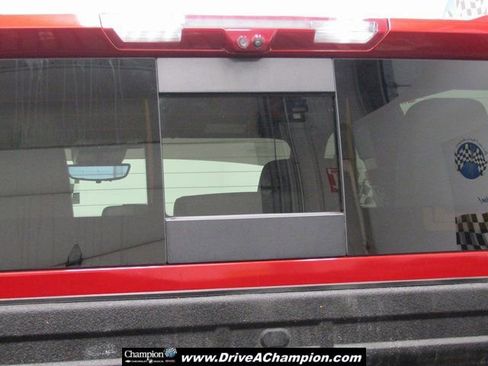 Used 2024 GMC Sierra 2500 AT4 w/ Technology Package image 24