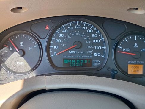 Used 2004 Chevrolet Impala w/ Preferred Equipment Group image 10