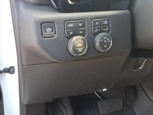 New 2026 Chevrolet Silverado 3500 LT w/ All Star Edition AWD/4WD image 15