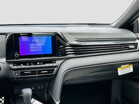 New 2025 Toyota Camry SE w/ Convenience Package FWD image 22