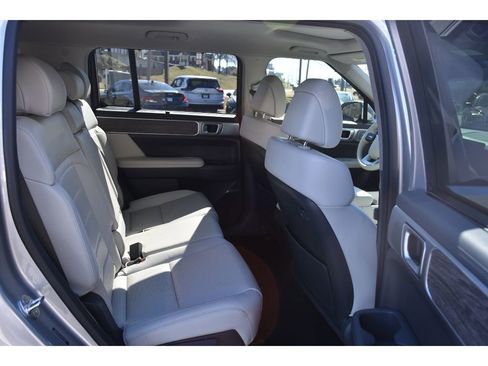 Used 2024 Hyundai Santa Fe Limited image 15