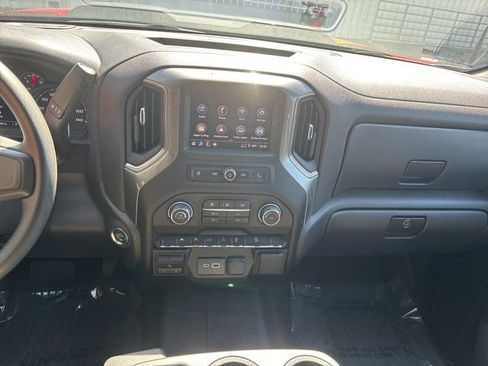 Used 2025 Chevrolet Silverado 1500 Custom Trail Boss w/ Turbomax Blackout Package AWD/4WD image 36