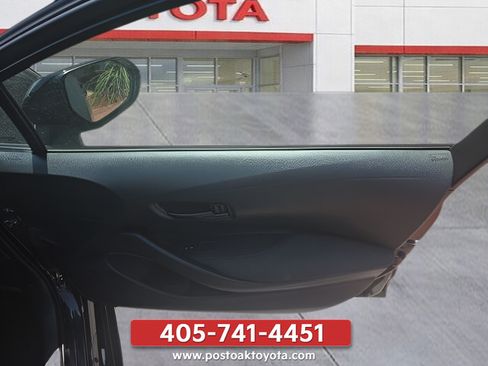 Used 2025 Toyota Corolla LE FWD image 22