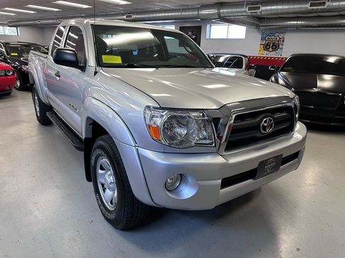 Used 2011 Toyota Tacoma 4x4 Access Cab V6 w/ SR5 Pkg #2 image 7