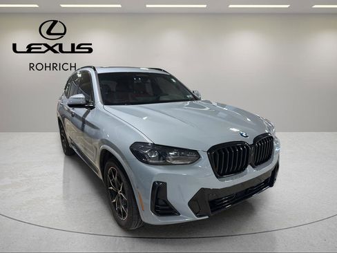 Used 2024 BMW X3 xDrive30i w/ Premium Package image 4