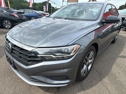 Used 2020 Volkswagen Jetta R-Line w/ R-Line Cold Weather Package FWD image 1