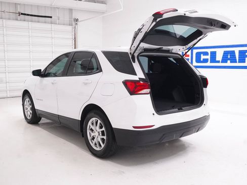 Used 2023 Chevrolet Equinox LS w/ Driver Confidence II Package FWD image 32