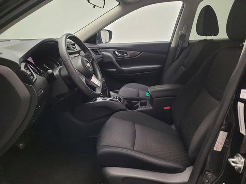 Used 2018 Nissan Rogue SV FWD image 17