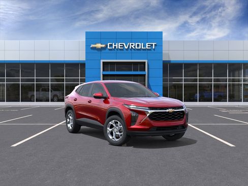 New 2026 Chevrolet Trax LS w/ LS Convenience Package FWD image 1