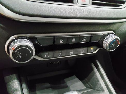 Used 2023 Nissan Altima 2.5 S image 22