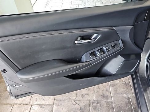 Used 2024 Nissan Sentra SV image 24