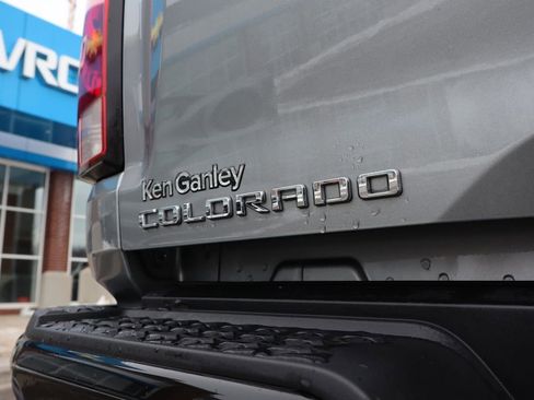 Used 2024 Chevrolet Colorado Trail Boss w/ Technology Package image 31