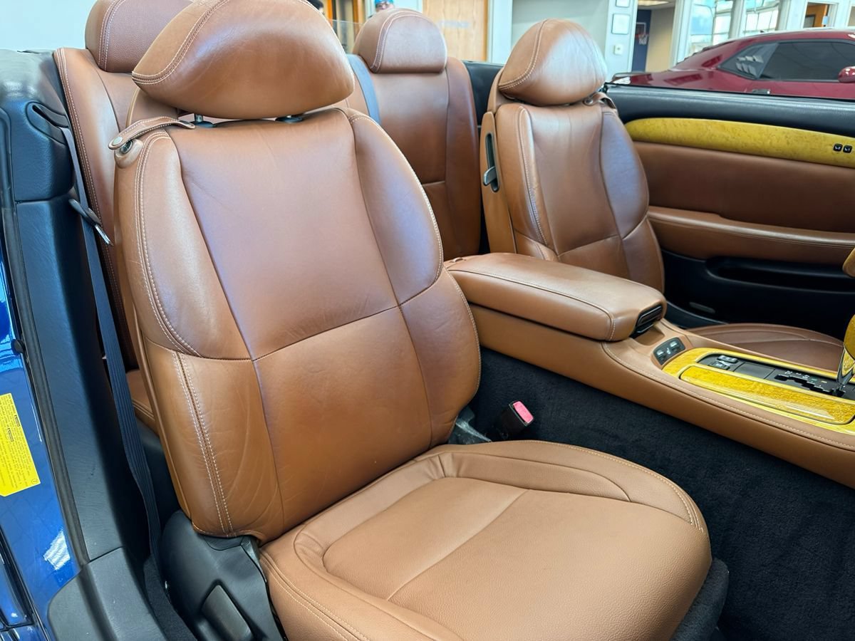 Used 2004 Lexus SC 430 Convertible w/ Preferred Accessory Pkg RWD image 22