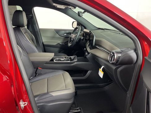 New 2026 Chevrolet Equinox LT w/ Convenience Package II FWD image 8