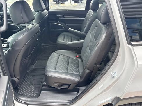 Used 2024 Kia Telluride SX X-Line AWD/4WD image 17
