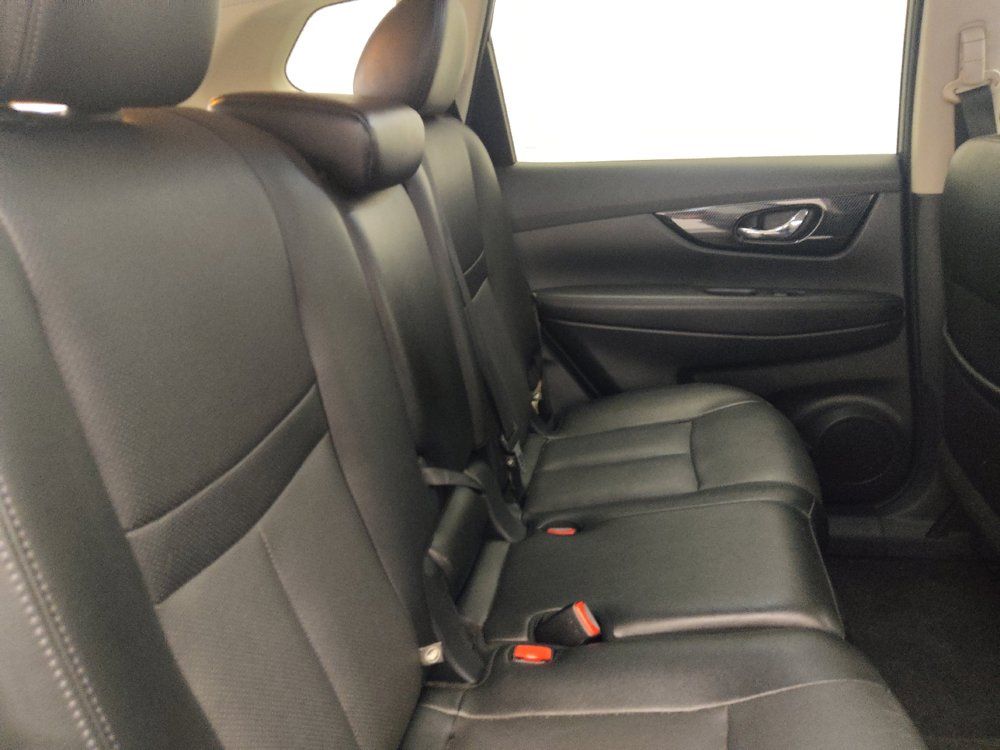 Used 2017 Nissan Rogue SL w/ SL Premium Package AWD/4WD image 19