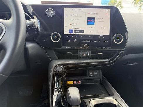 Used 2025 Lexus NX 350 AWD w/ Premium Package image 15