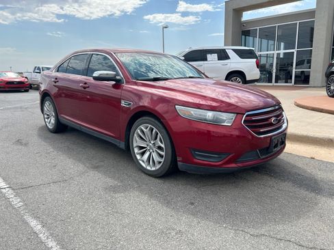 Used 2014 Ford Taurus Limited FWD image 3