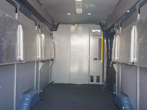 Used 2020 Ford Transit 250 148 High Roof Extended RWD image 15