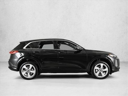 New 2025 Audi Q5 Premium Plus image 4