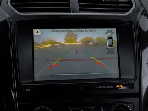 Used 2018 Ford Explorer XLT w/ Equipment Group 202A image 30