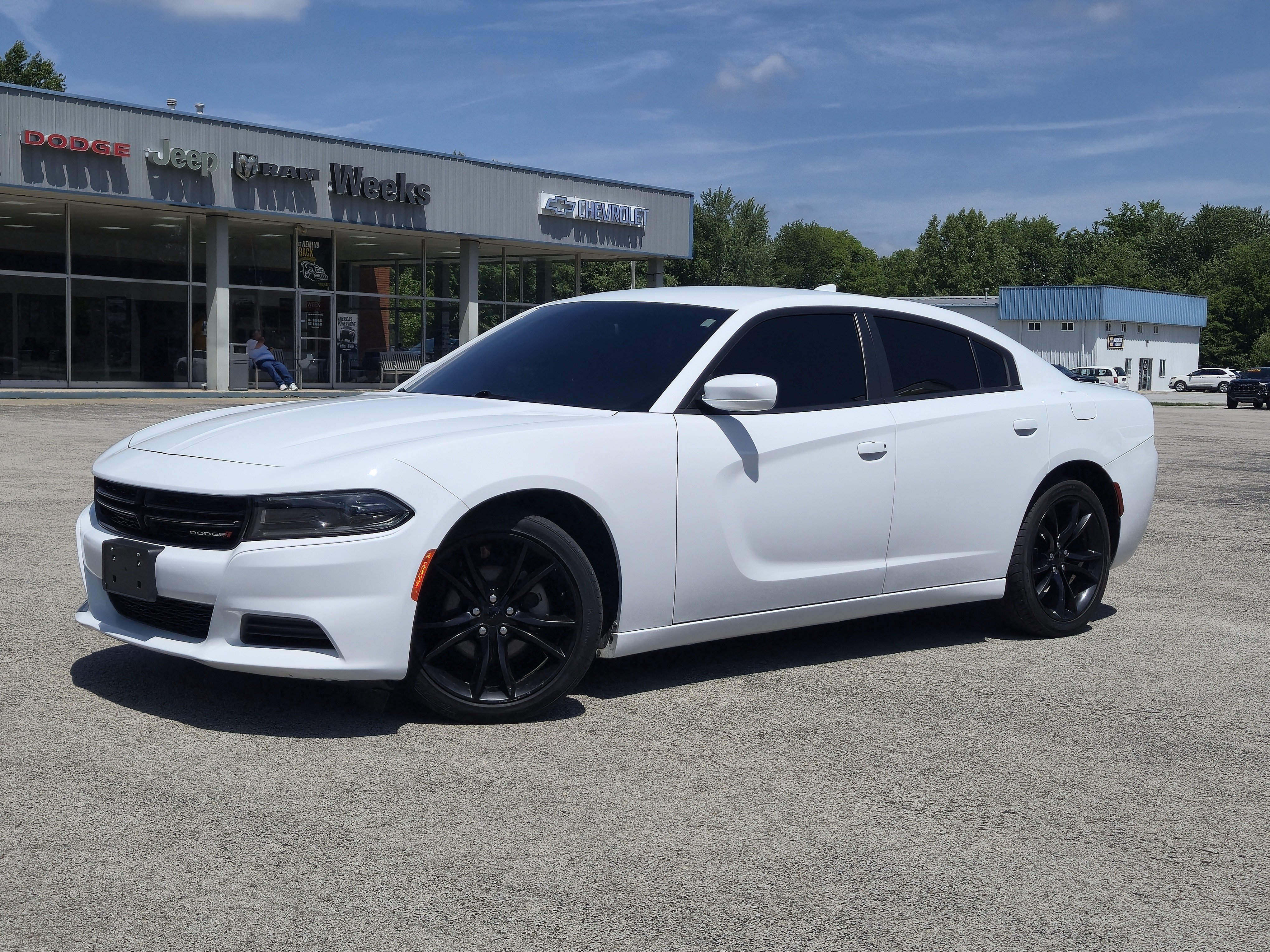 Used 2022 Dodge Charger SXT w/ Plus Group RWD image 1