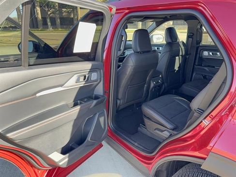 New 2026 Ford Explorer ST w/ Sun And Sound Package image 9
