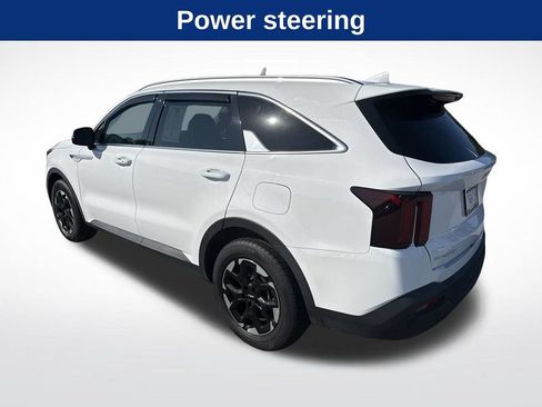 Used 2024 Kia Sorento S FWD image 7