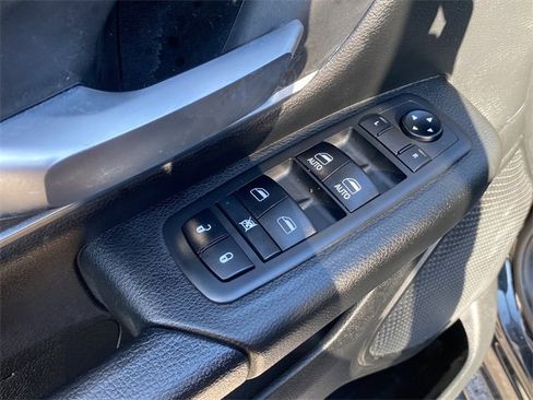 Used 2019 RAM 1500 Big Horn image 19