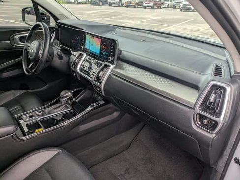 Used 2022 Kia Sorento SX AWD/4WD image 21
