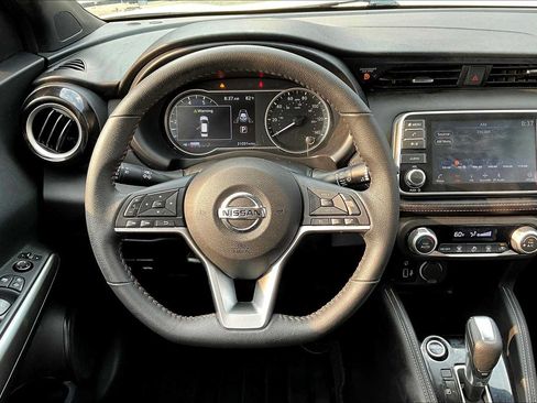 Used 2020 Nissan Kicks SR FWD image 6