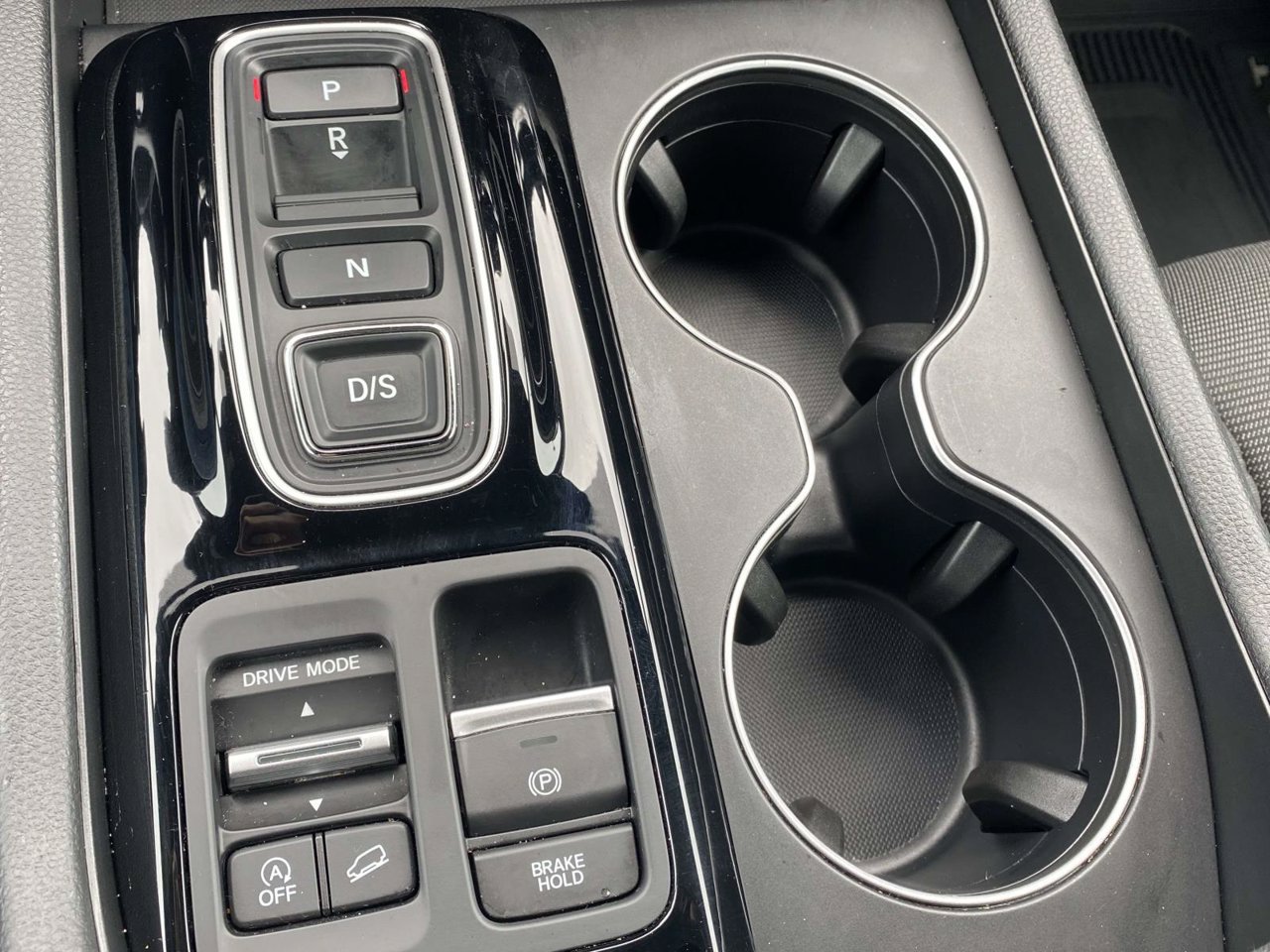 Used 2025 Honda Pilot Sport image 40