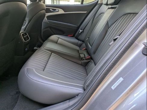 Used 2026 Genesis G70 2.5T Prestige RWD image 11