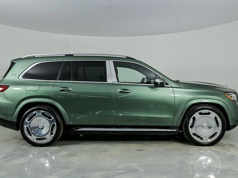 Used 2025 Mercedes-Benz Maybach GLS 600 4MATIC image 14