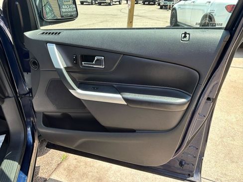 Used 2011 Ford Edge SE FWD image 16