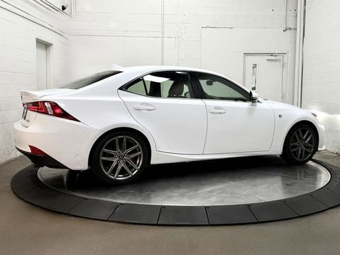 Used 2016 Lexus IS 300 AWD image 8