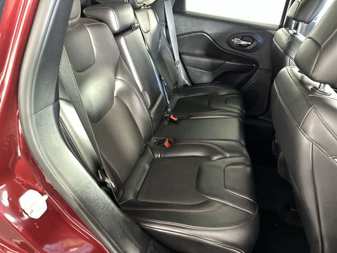 Used 2020 Jeep Cherokee Trailhawk w/ Cold Weather Group image 32