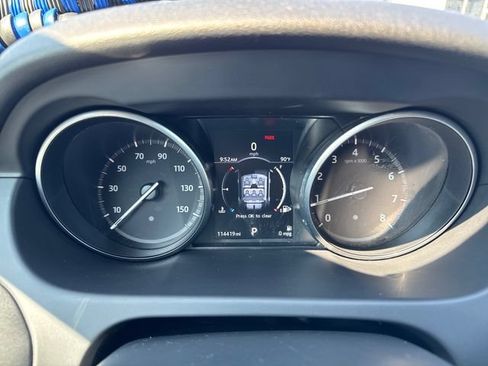 Used 2017 Land Rover Discovery Sport SE AWD/4WD image 16