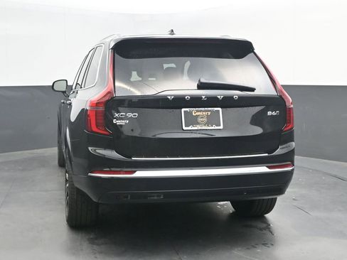 New 2026 Volvo XC90 B6 Ultra w/ Protection Package AWD/4WD image 6
