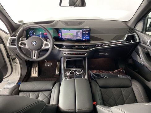 New 2026 BMW X5 M60i w/ Climate Comfort Package image 23