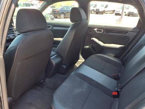 Used 2023 Honda Civic Sport image 19