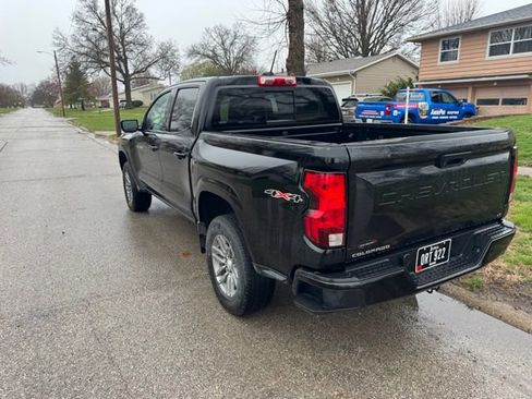 Used 2024 Chevrolet Colorado LT w/ LT Convenience Package II image 2