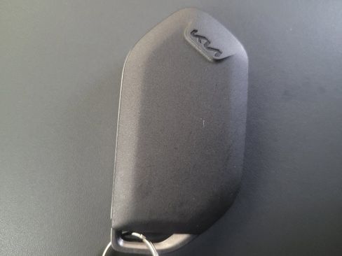 Used 2025 Kia K4 FWD image 32