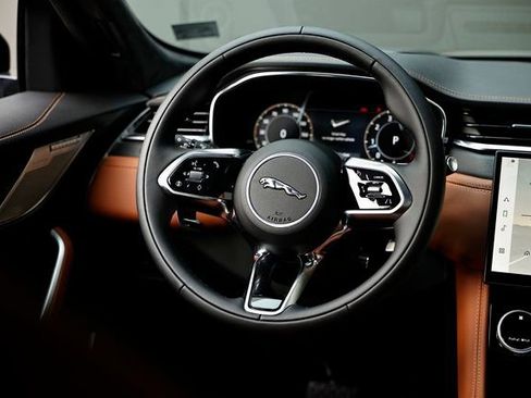 New 2026 Jaguar F-PACE R-Dynamic S image 29