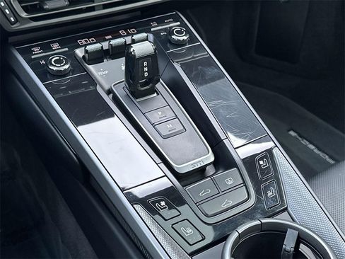 Used 2024 Porsche 911 Carrera image 28